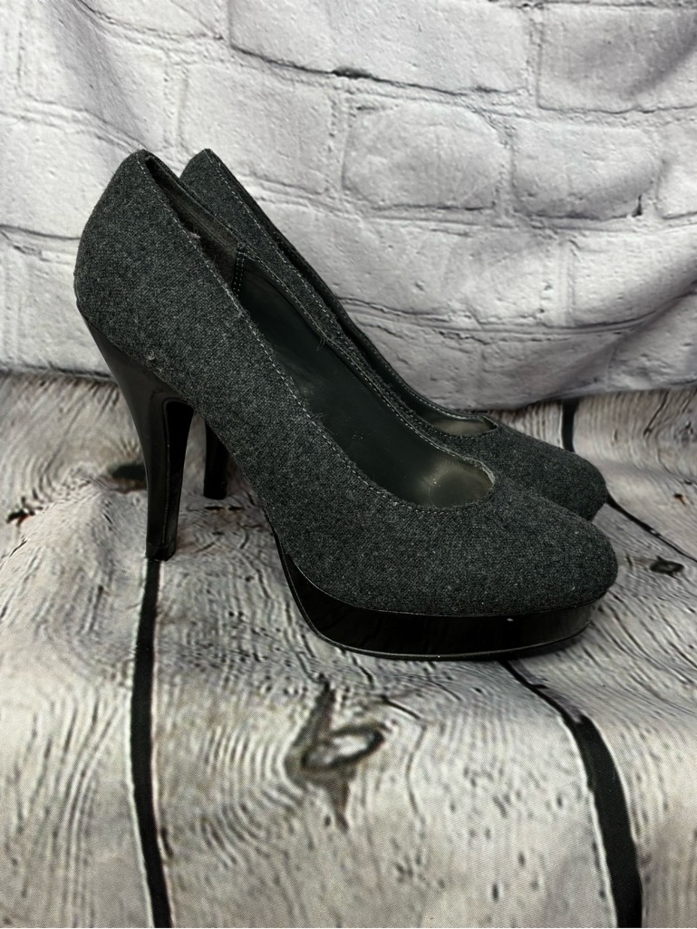 Unlisted Charcoal Gray Felt Black Patent Platform Stiletto Office Siren Pumps 7